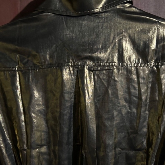 Le Superbe Metallic Sunset Tower Tuck Cropped Blouse Gold Size 6 - Picture 12 of 16